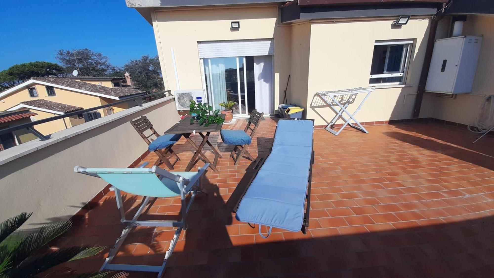 Апартаменты La Terrazza Sul Faro Фьюмичино Экстерьер фото